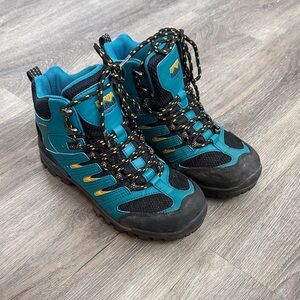 Women's Teal and Black Hiking Shoes